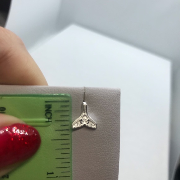 Sterling Silver 925 Stud Earrings - Picture 3 of 3